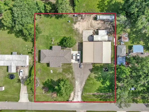 9141/9145 Oak Arbor Dr, Conroe, TX 77384