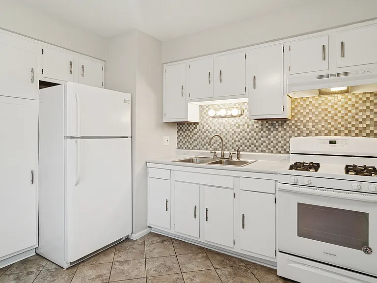 143 Westerfield Pl #D — Photo 7