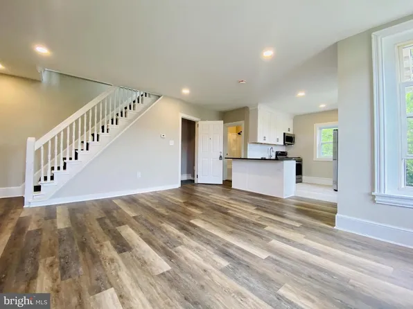 13 2nd Ave, Royersford, PA 19468