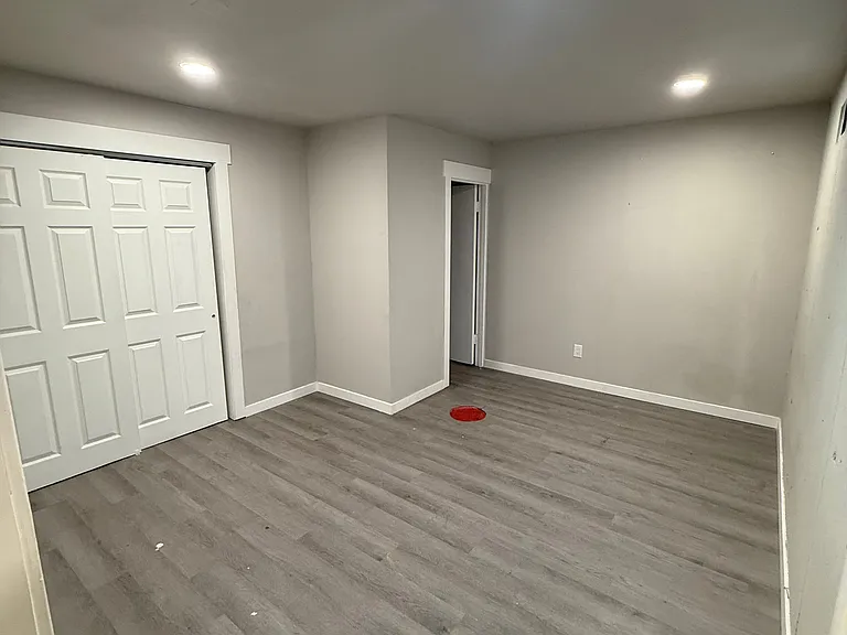 1 bed, 1.0 bath, $1,250 — Photo 11