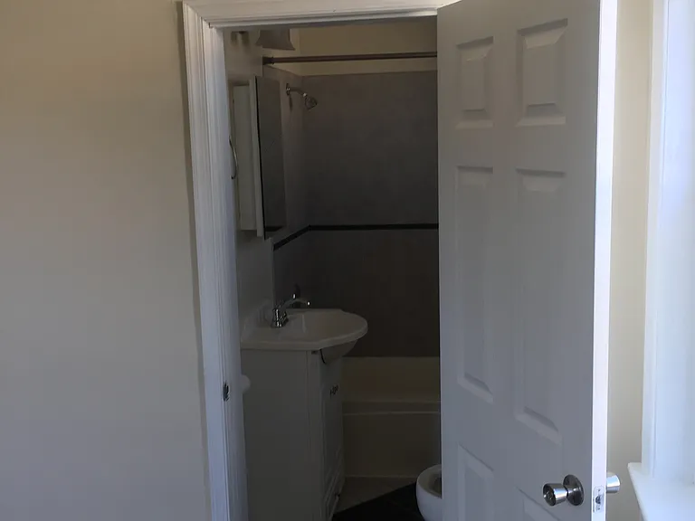3426 W Grace St #11 — Photo 2