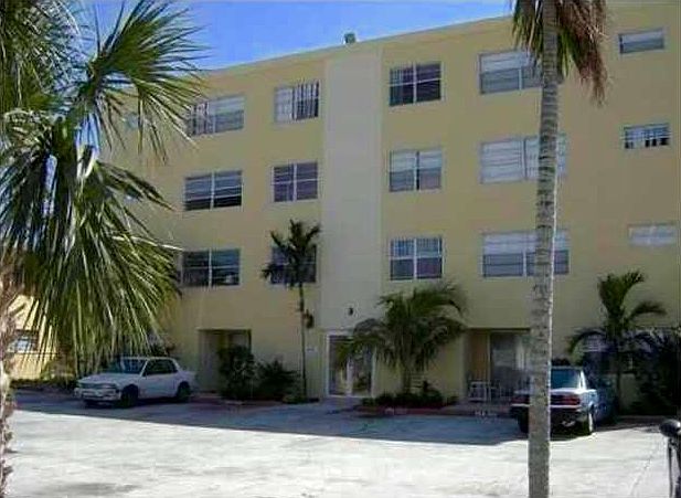 1st image of 1060 Crystal Lake Dr APT 202