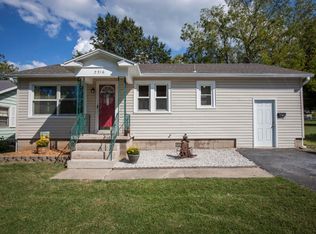 2316 N Farmer Ave, Springfield, MO 65803