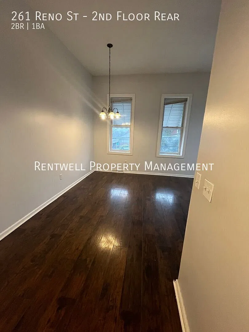 2 Bedroom Apartment in Rochester — Photo 4