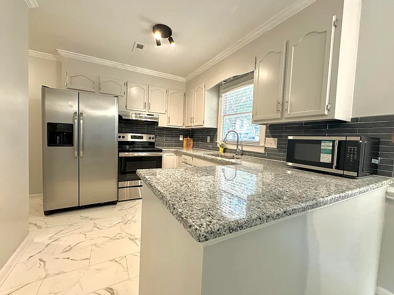11515 Watermoss Ln — Photo 6