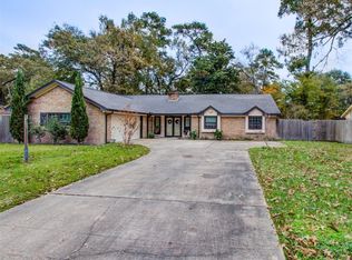 25318 Oakhurst Dr, Spring, TX 77386