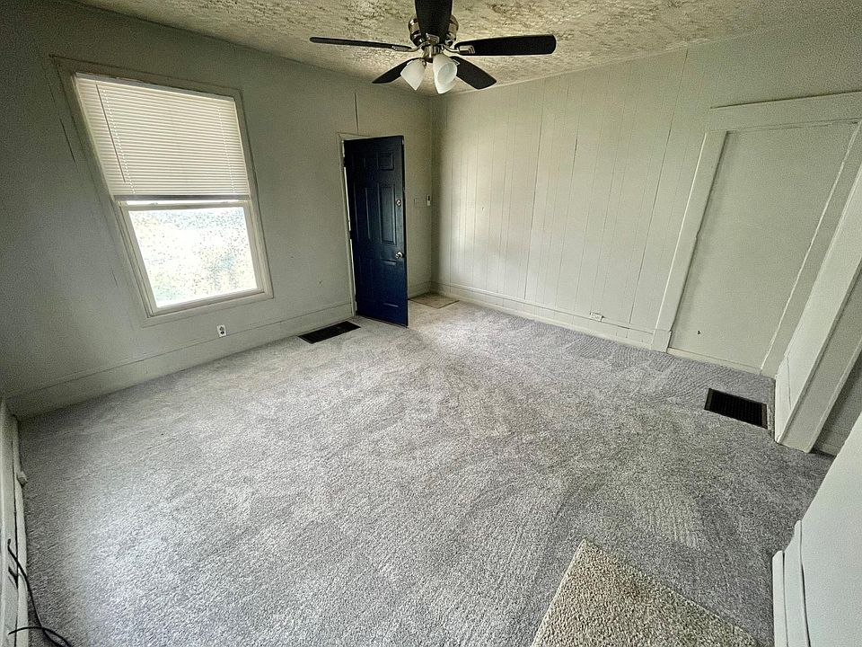 1st image of 1219 S 18th St #1/2