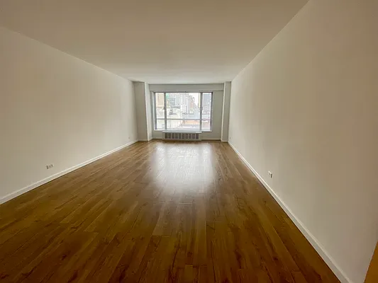 Rented by Solow Realty | media 4