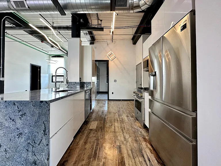 111 Summer St — Photo 12