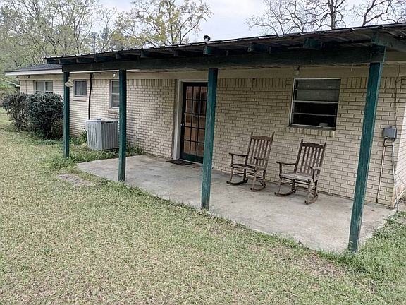 5th image of 216 Colonial Dr
