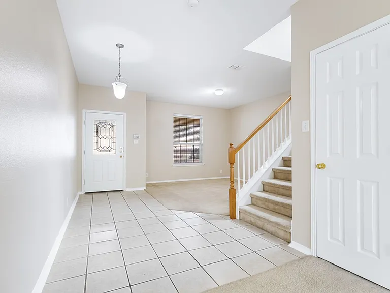 4914 Roan Brk — Photo 9