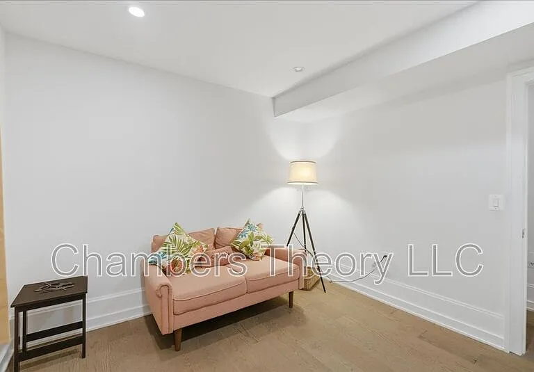 1516 Q St NW #1 — Photo 24
