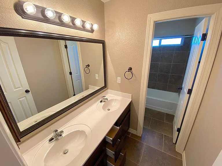 4933 Ruben Soto Dr — Photo 27