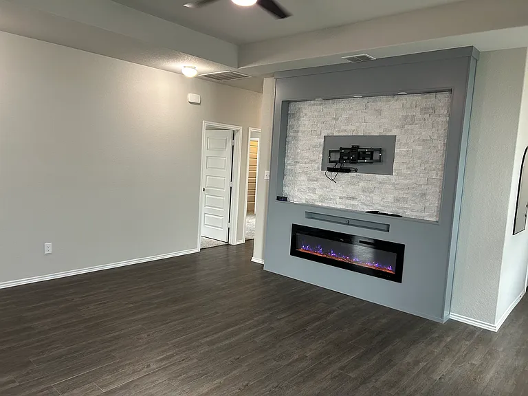 2435 Dry Moss Way — Photo 3