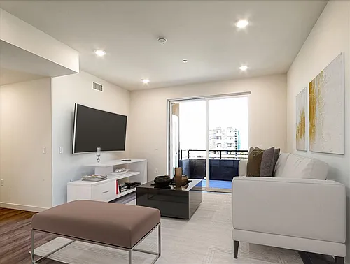 928 S Berendo St #301 Photo 1