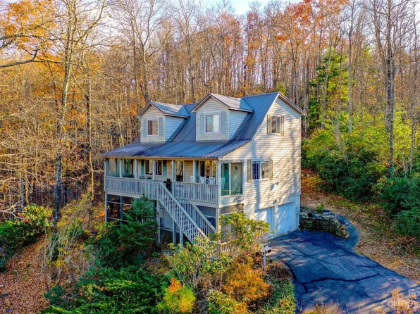 60 Bald Ridge Rd, Hendersonville, NC 28792