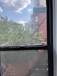 Rented by K & O Realty Associates Inc.