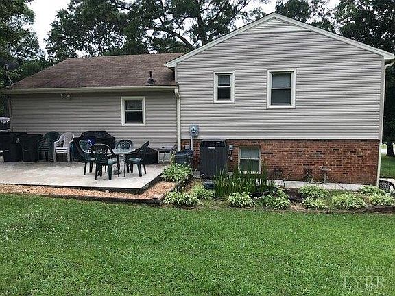 4th image of 327 Woodland Dr
