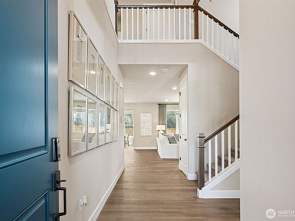 3rd image of 13906 207th Avenue E #1385