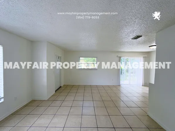 4800 Serafica Dr, Lake Worth, FL