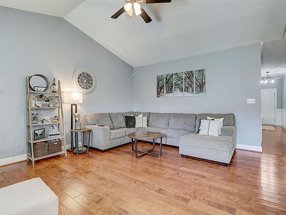 3rd image of 139 Kirkwood Drive