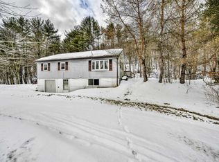 2102 Auburn Rd, Turner, ME 04282