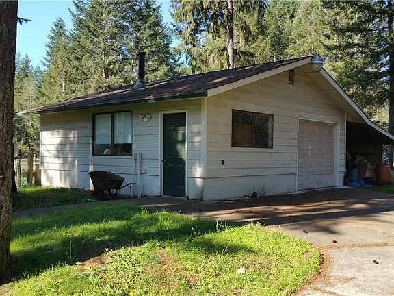3rd image of 230 E Little Bear Ln