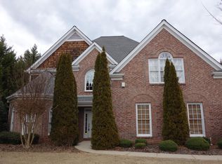 110 Woodlake Dr, Milton, GA 30004