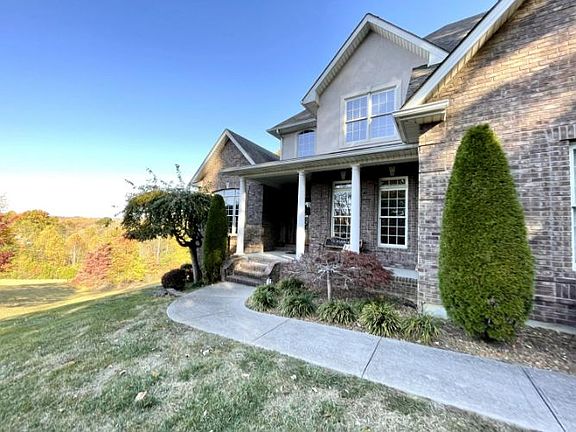 4th image of 879 Woods Edge Dr