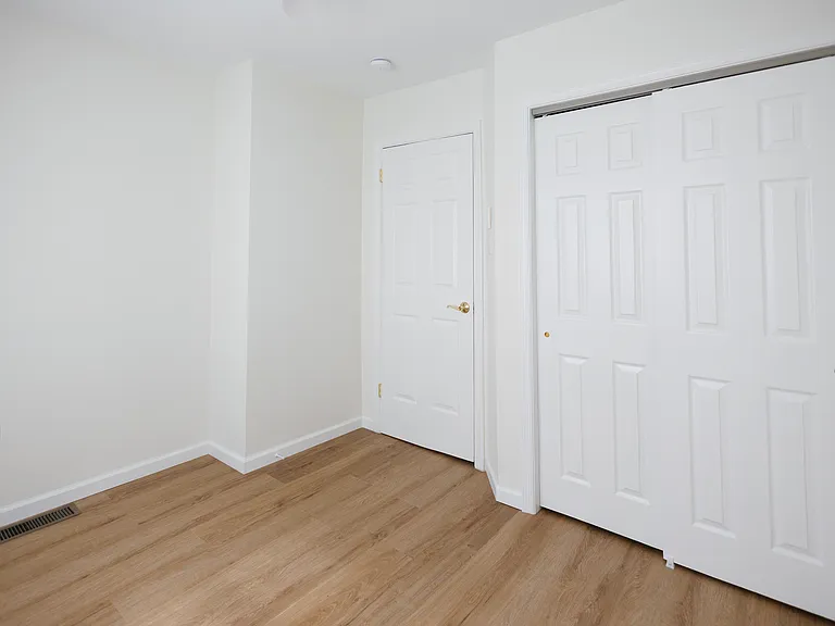 1521 Margaret Ct — Photo 21