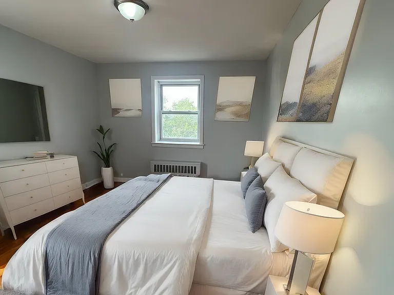 Waterfront Oasis: Luxe Living on Boulevard East, West New York, NJ — Photo 7