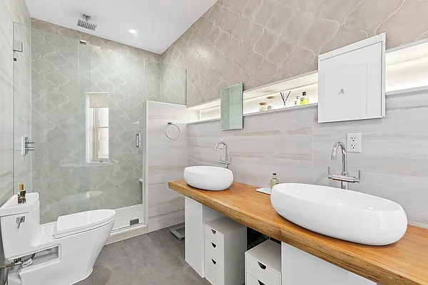 Sold by Corcoran | media 19