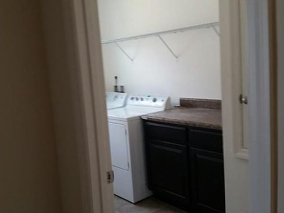 5th image of 453 Nuestra Pl