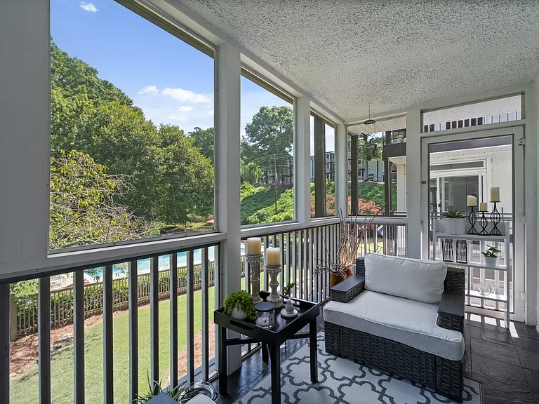 1445 Monroe Dr NE — Photo 16