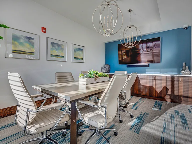 Incline at Anthem - 55+ Active Adult Apartment Homes — Photo 29