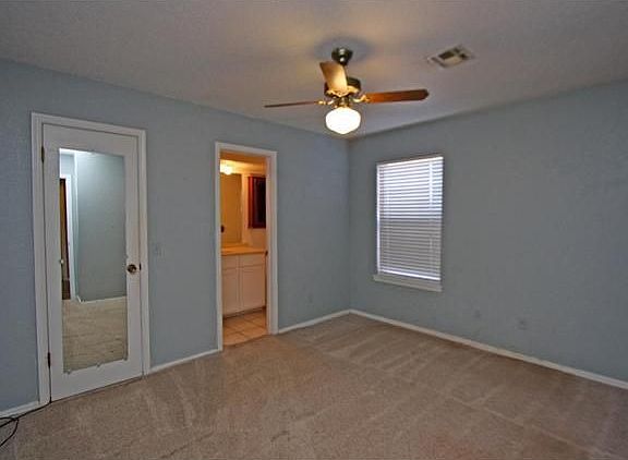 4th image of 1025 W Gladys Way
