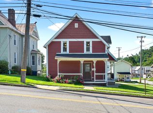 404 E Main St, Evans City, PA