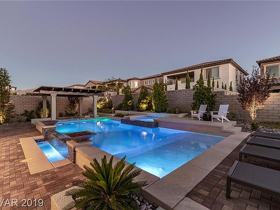 5th image of 12240 Valentia Hills Ave