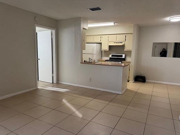 3rd image of 10424 NW 8th Street #203