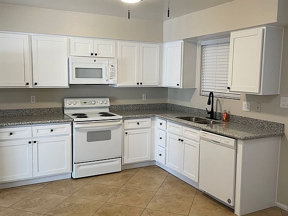 2nd image of 801 W Villa Rita Dr