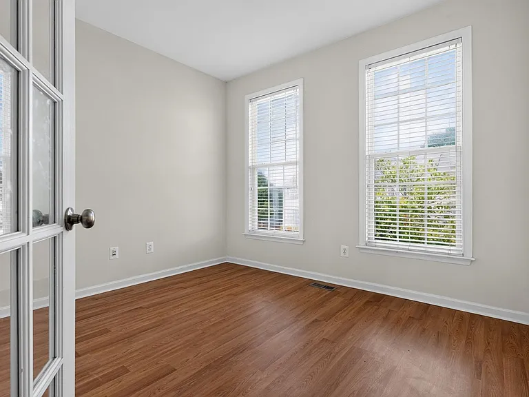2347 Battery Hill Cir — Photo 7