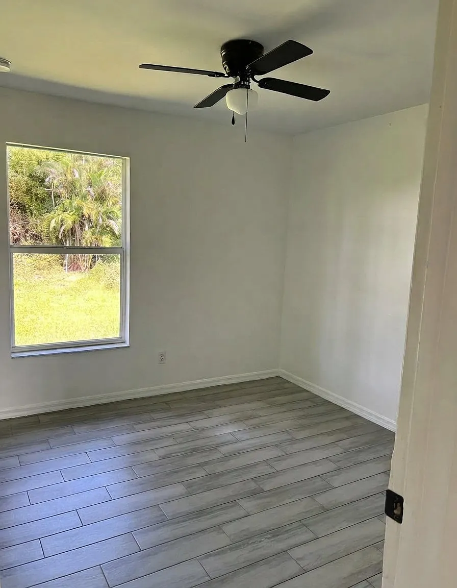3904 3rd St W — Photo 2