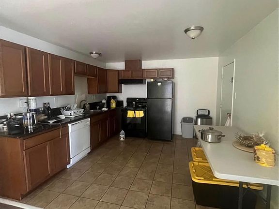 2nd image of 10152-10154 Crawford Way