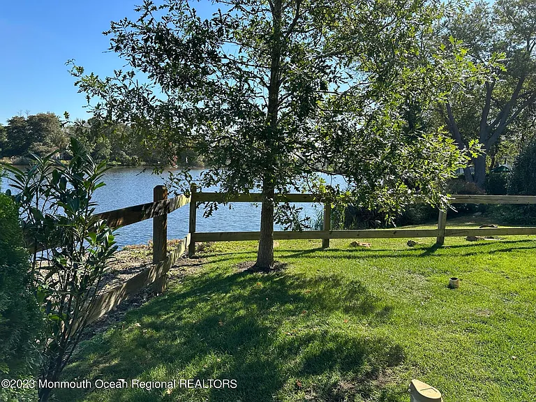 330 Villa Park Way — Photo 42