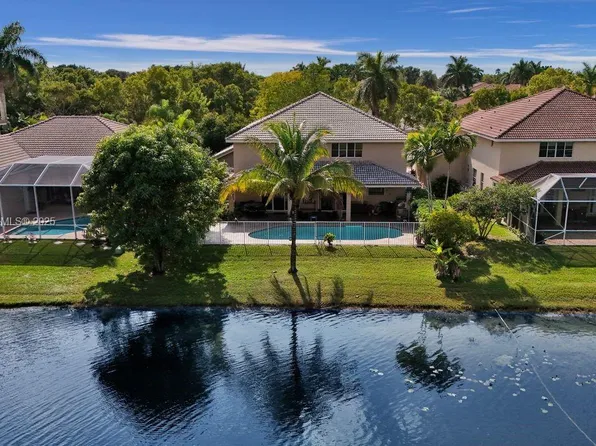 3860 Heron Ridge Ln, Weston, FL 33331