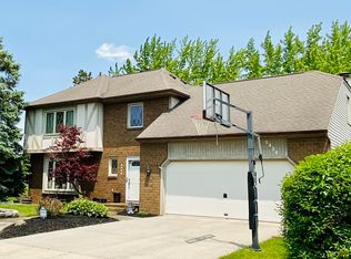5436 Potomac Dr, Fort Wayne, IN 46835