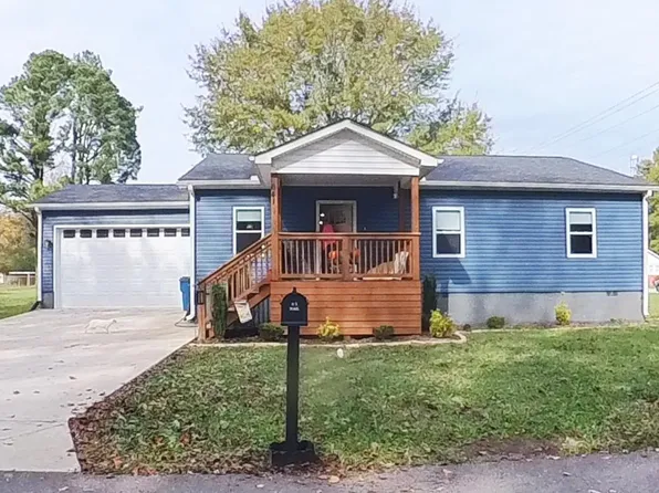 641 Cheatham St, Bruceton, TN 38317