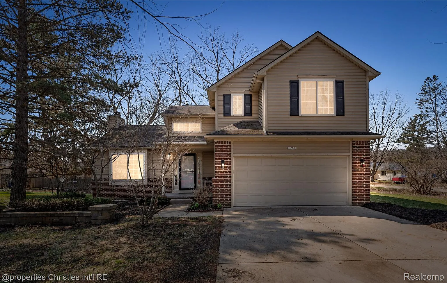 3070 Twinleaf St photo 1