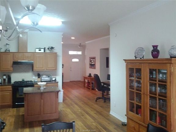 5th image of 924 Whitewing Ln