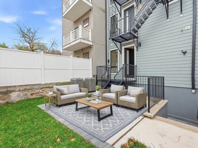 392 1st St APT 1, Jersey City, NJ, 07302